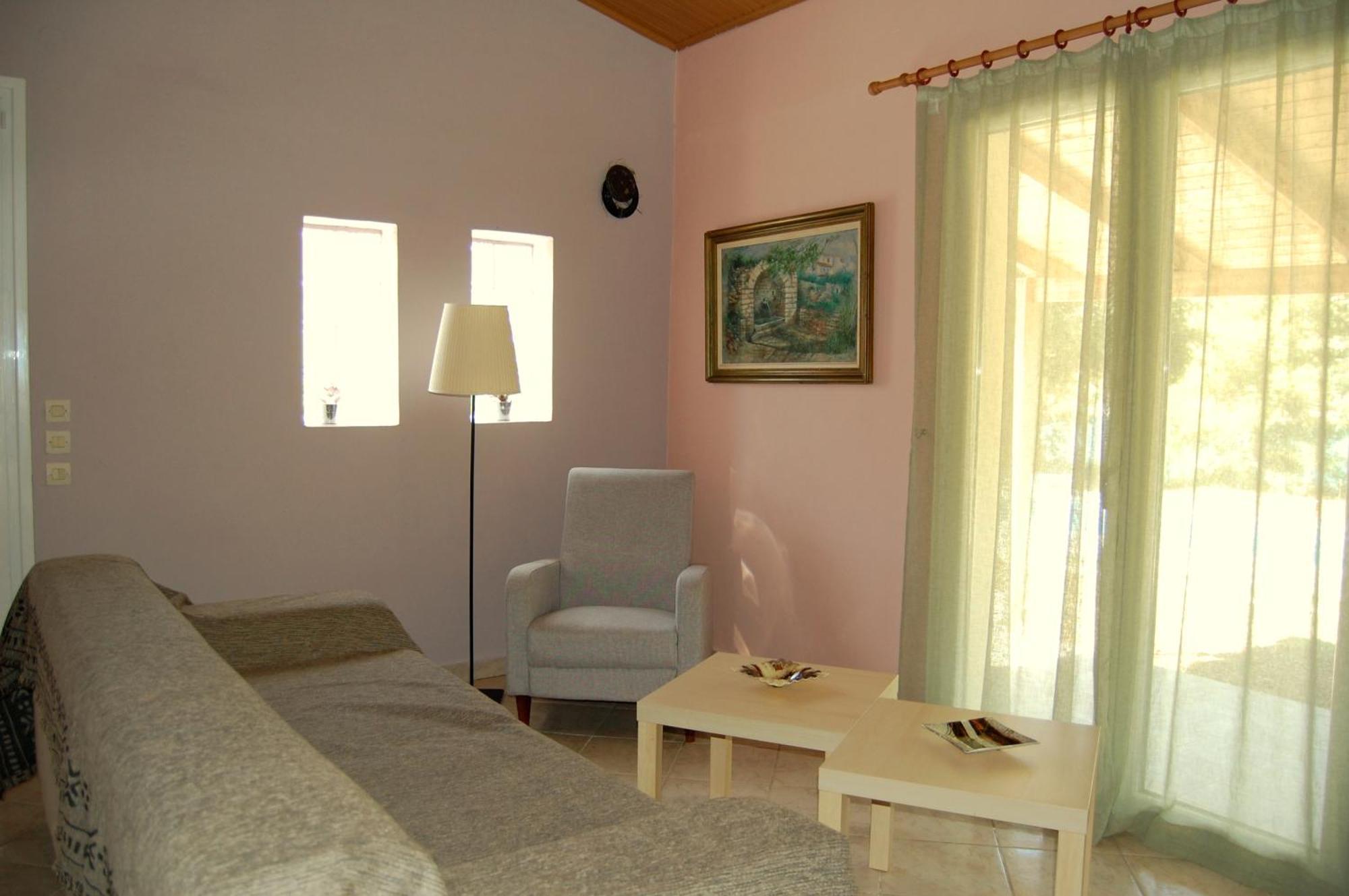 Blue Lagoon Villa Порос Экстерьер фото
