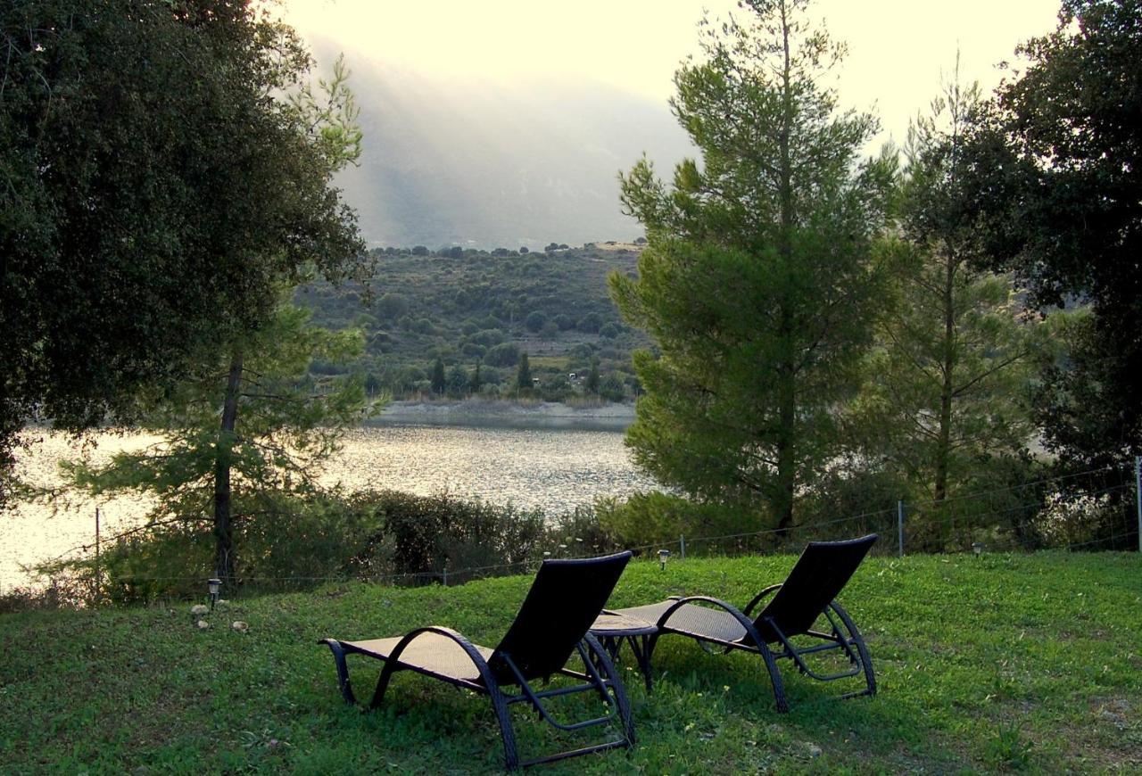 Blue Lagoon Villa Порос Экстерьер фото